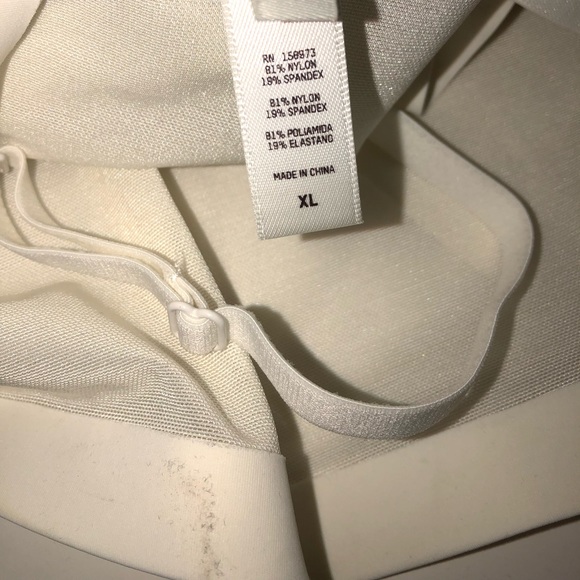 SKIMS Power Mesh Bandeau in marble - Picture 7 of 7